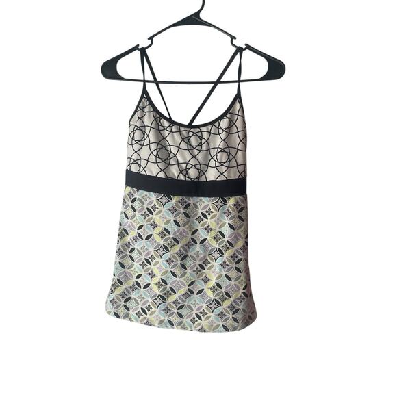 Soybu Women's Size Medium Xen Fit Criss Cross Back Built In Bra Activewear Top‎ - Picture 1 of 6